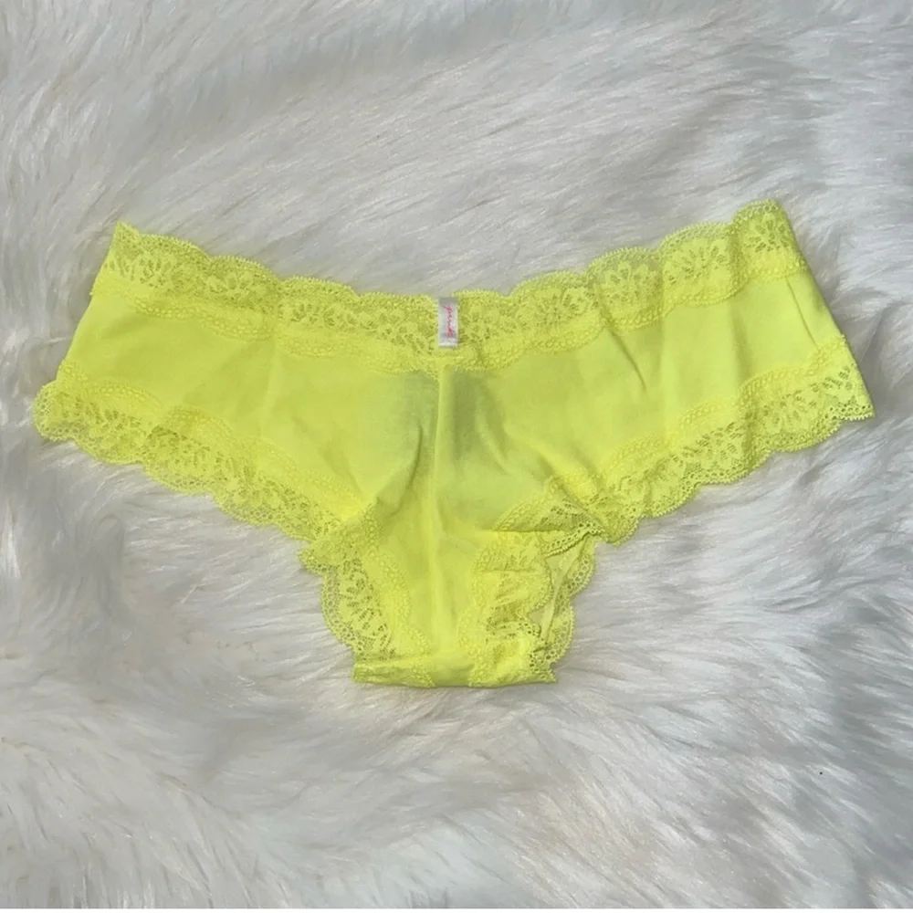 Victoria’s Secret Pink Cotton Lace-Trim Cheeky Cheekster Panty Underwear. NWT